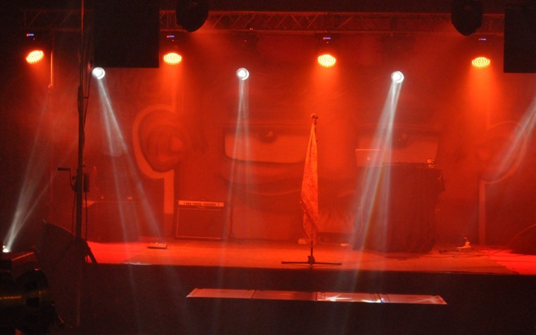 Slutterhouse in concert